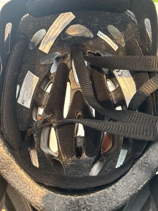 Casco y protecciones patinaje