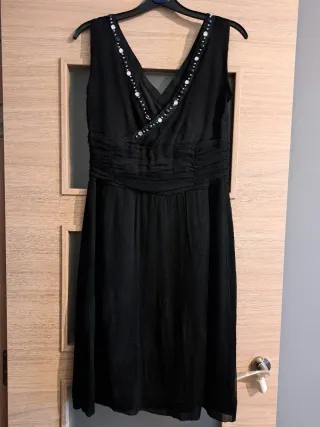 Vestido negro fiesta con pedrería