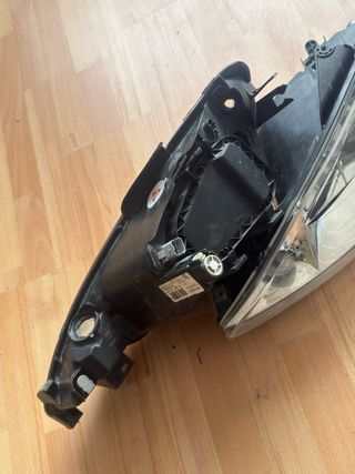Faros Peugeot 206