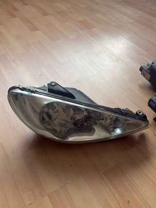 Faros Peugeot 206