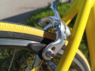 Bicicleta de carretera + rodillo entrenamiento