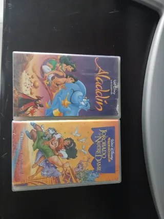 2 Películas VHS Disney: Aladdin y Jorobado