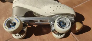 Pattini artistici Edea in crema