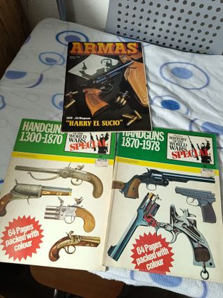 Revista Handguns 1300-1870 Phoebus