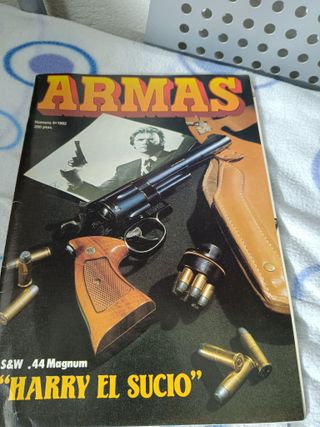 Revista Handguns 1300-1870 Phoebus