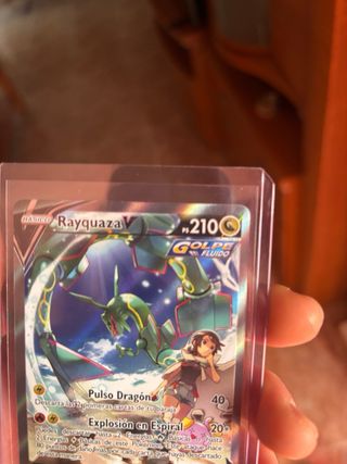 Carta Pokémon Rayquaza V 210 PS