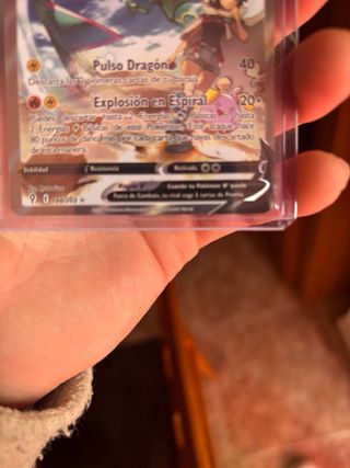 Carta Pokémon Rayquaza V 210 PS