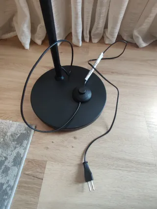 Lámpara de pie Maisons du Monde Negra