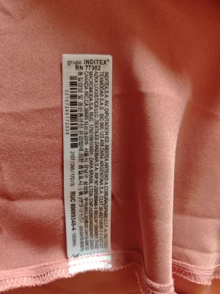 Vestido satinado Zara coral/salmón