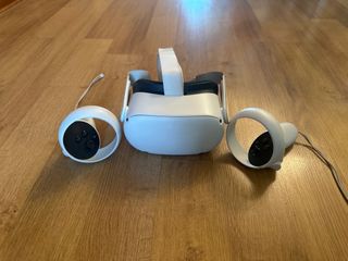 Occhiali VR Meta Quest 2 + Controller