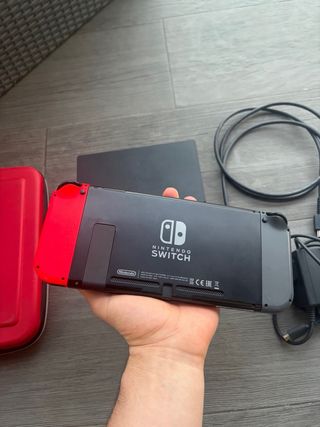 Nintendo Switch V2 Bundle Rosso/Grigio