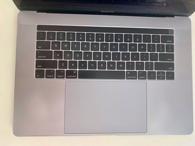 MacBook Pro 15 - 2017 16GB RAM 512GB SSD afbeelding 4
