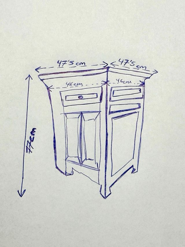 Mueble auxiliar estilo colonial (madera y latón)