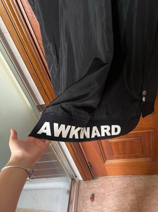 Chaqueta bomber negra larga