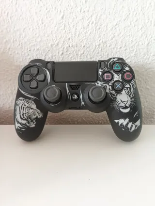 Console PS4 Slim Nera