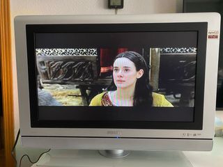 Televisor Philips Ambilight 32”