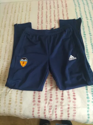 Chándal niño Valencia CF Talla 164. 13-14A