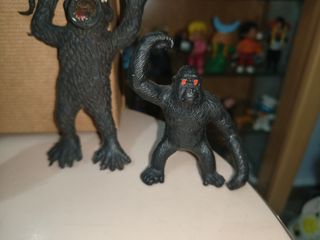 Lote figuras gorilas king kong kiosco años 70 80