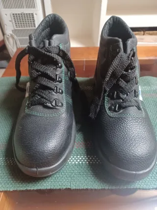 Zapato de trabajo negro talla 41