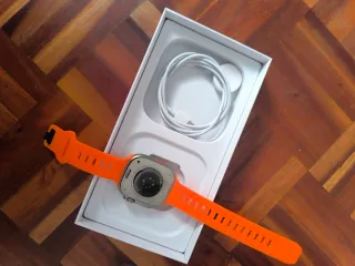 Apple Watch Ultra per parti