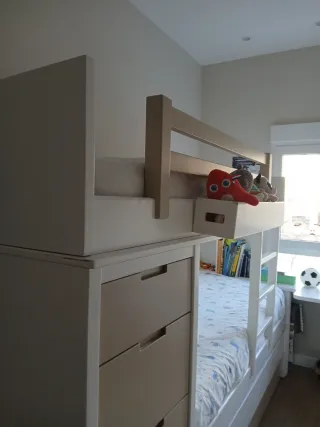 Estructura superior litera Garabatos. Lacada blanc