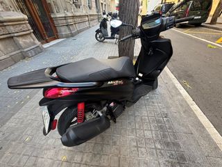 Piaggio Medley S125 Negra