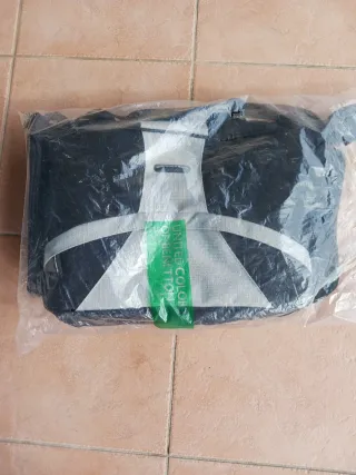 Bolsa Térmica Benetton 4 Personas. Sin estrenar