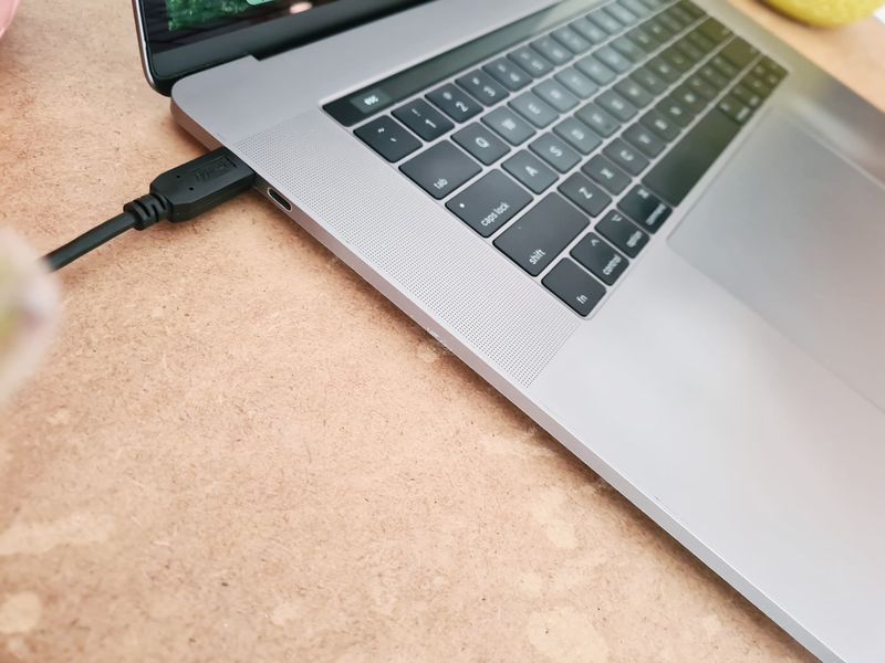Apple MacBook Pro 15 i7 2.9GHz 16GB RAM 512GB SSD afbeelding 7