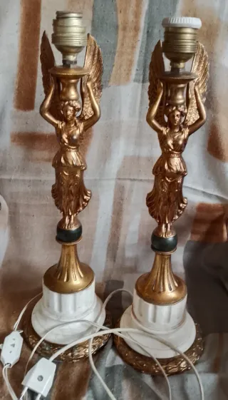 Lámparas Diosas Griegas Aladas Dorada 45 cm altura