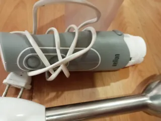 Batidora de mano con accesorios