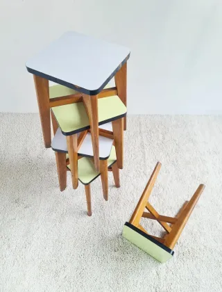 5 Taburetes Roble y Formica. Francia 50s.