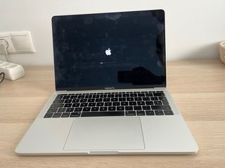 MacBook Pro 13” 2017 8GB RAM 128GB Plata