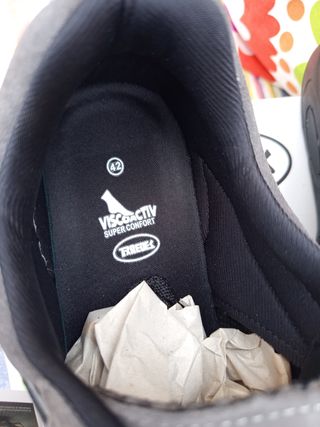 Zapatos skate Paredes grises talla 42