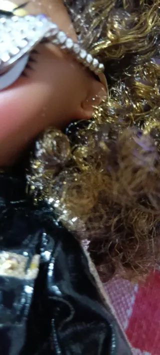 Bambola LOL con outfit alla moda