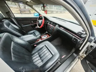 Audi A8 2000