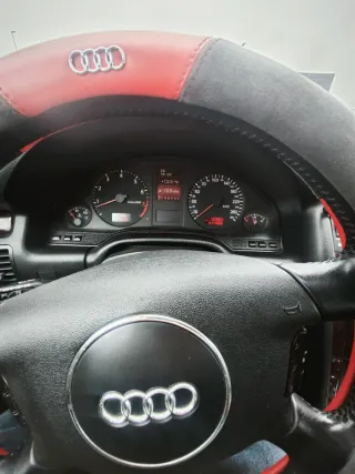 Audi A8 2000