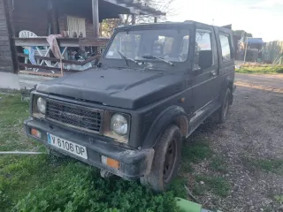 Suzuki Samurai 1990