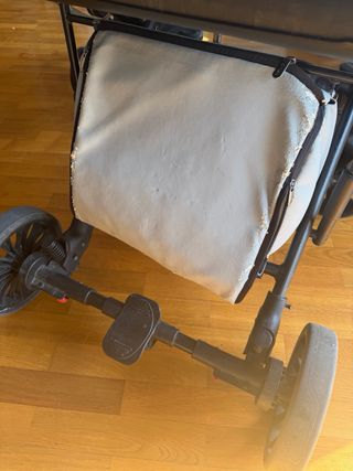 Carro de bebé gris marca Anex cross