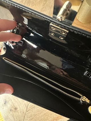 Bolso BOSS charol negro