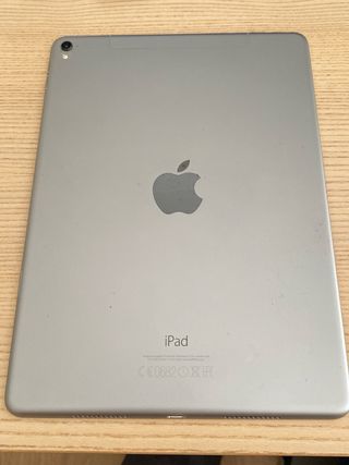 iPad A1674 128GB 3G Plata