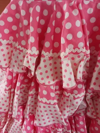 Traje de flamenca rosa lunares