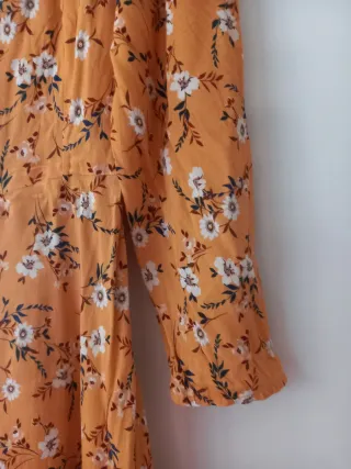Vestido de manga larga con estampado floral