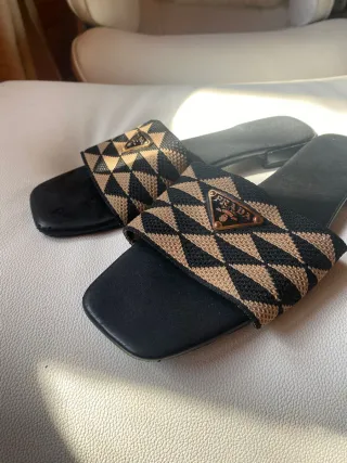 Sandalias Prada Piel