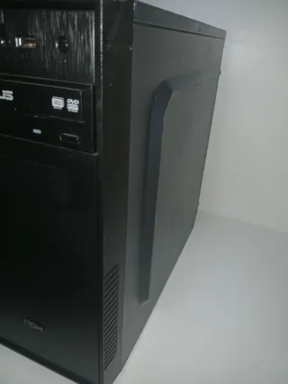 Torre PC ASUS Negra