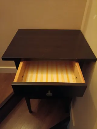 Mesitas de noche de madera negras