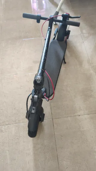 “Patinete electrico Xiaomi +casco+candado casi nue