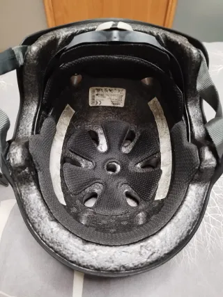 Casco infantil negro