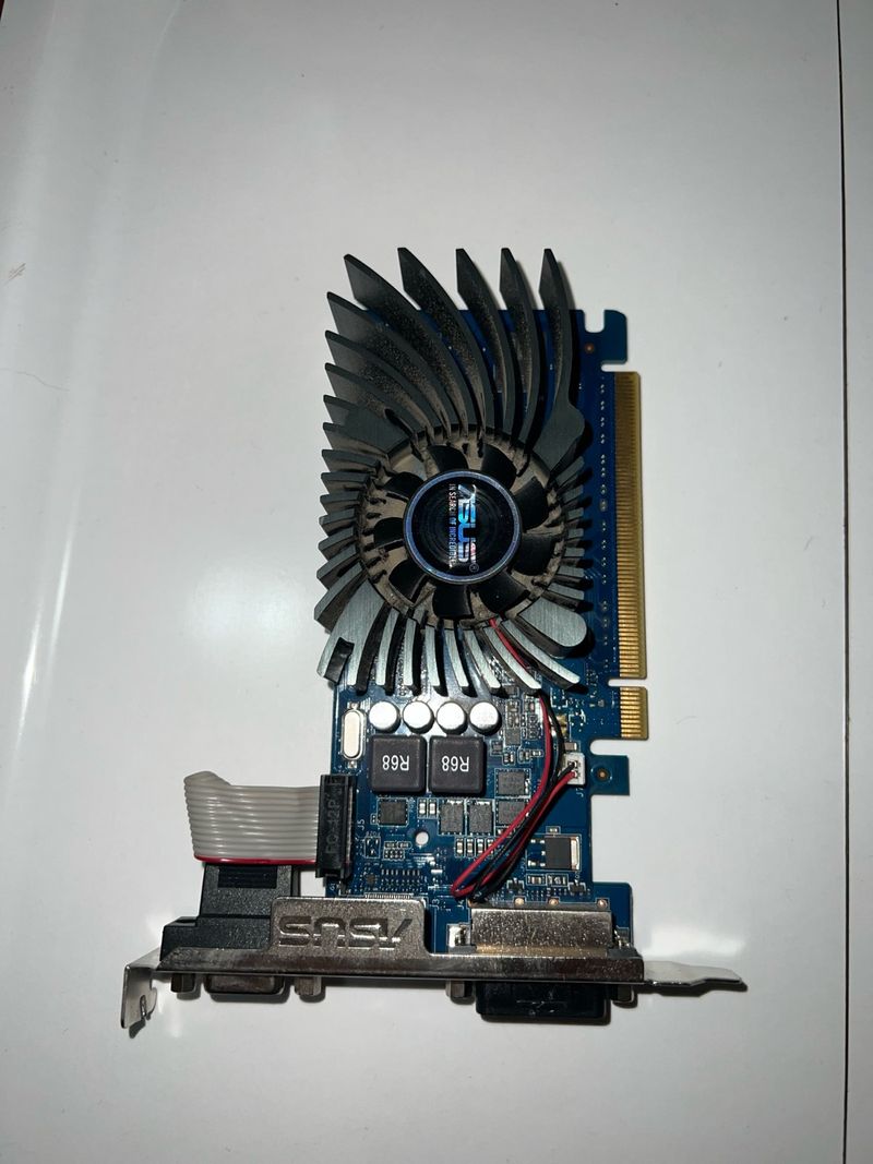 Tarjeta Gráfica ASUS GeForce GT 730 2GB GDDR5