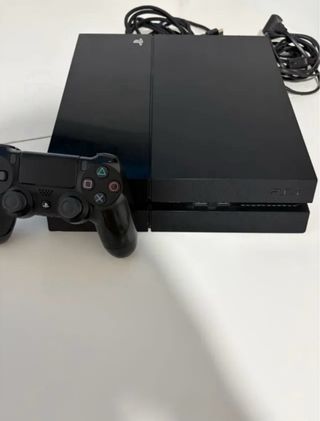 PS4 (PlayStation 4) con 2 mandos y juegos
