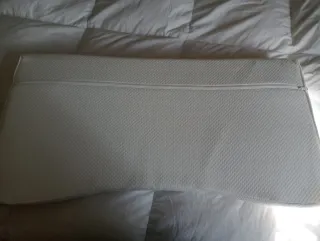 Almohada IKEA HAGTORNSFLY 40x75cm